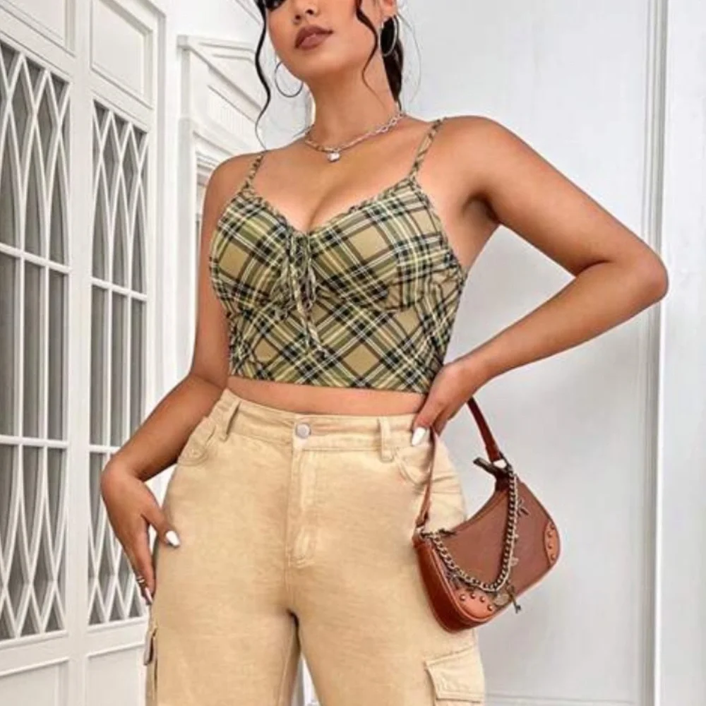 Plaid print knot front mesh cami top - Picture 4 of 11